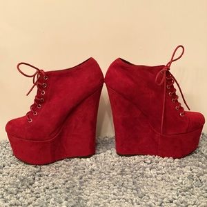 Red Wedges